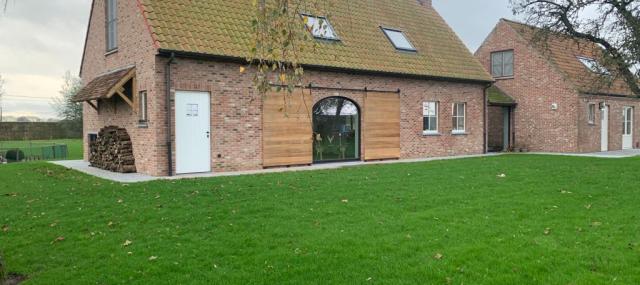 Tijdloos buitenschrijnwerk in eik