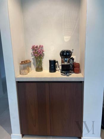 keuken in notelaarfineer
