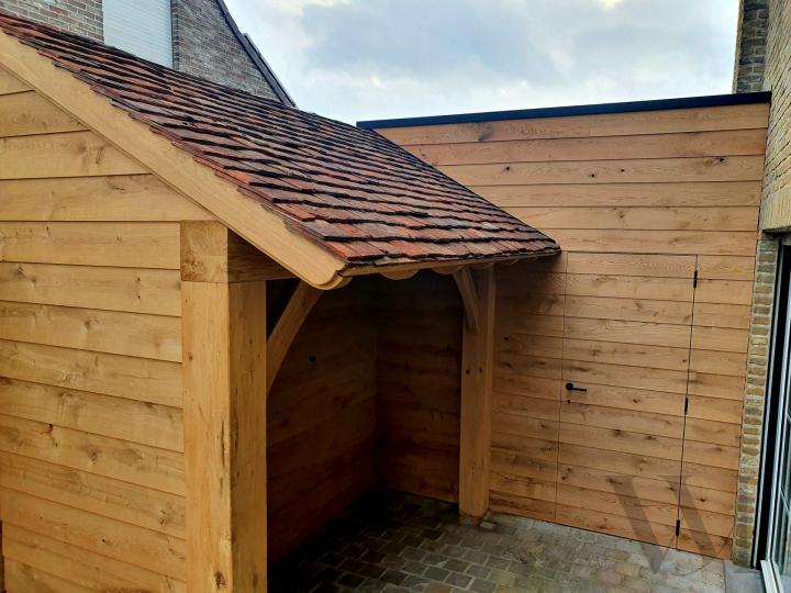 Eiken bijgebouw
